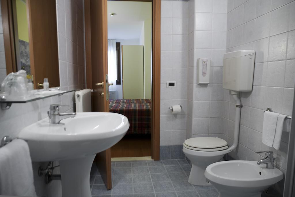 Albergo Da Carlo Vittorio Veneto Pokoj fotografie